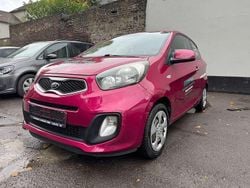 Cherry pink Gebraucht 2013 Kia Picanto DREAM-TEAM Edition Kleinwagen | 2.200 € (Fairer Preis)