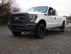 Weiß Gebraucht 2012 Ford V8 SUV | 16.500 €