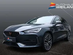 Magnetic grau metallic Gebraucht 2024 Cupra Leon VZ Kombi | 40.900 €