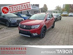 Rot Gebraucht 2018 Dacia Sandero Celebration Kleinwagen | 7.985 € (Superpreis)