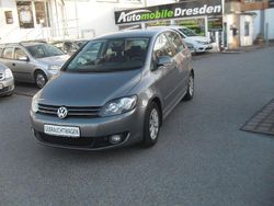 Grau Gebraucht 2009 VW Golf Plus Cross Comfortline Van / Kleinbus | 5.970 € (Fairer Preis)