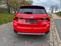 Rot Gebraucht 2022 Fiat Tipo Cross Limousine | 18.800 € (Etwas zu teuer)