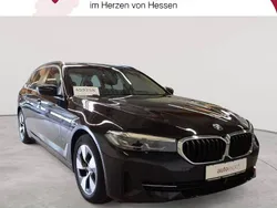 Saphirschwarz metallic Gebraucht 2022 BMW 520 Sport Line Kombi | 31.490 € (Guter Preis)