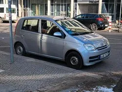 Silber Gebraucht 2006 Daihatsu Cuore Kleinwagen | 1.500 € (Etwas zu teuer)