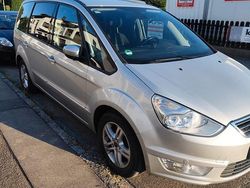 Silber Gebraucht 2013 Ford Galaxy Titanium Van / Kleinbus | 3.200 €