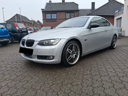 Silber Gebraucht 2007 BMW 330 Sport Line Coupé | 8.490 € (Superpreis)