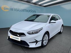 Weiß Gebraucht 2024 Kia Ceed Kleinwagen | 22.799 €