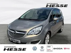 Grau Gebraucht 2016 Opel Meriva Innovation Van / Kleinbus | 7.450 € (Fairer Preis)