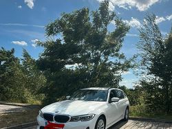 Weiß Gebraucht 2020 BMW 320 Kombi | 15.700 € (Fairer Preis)