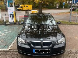 Schwarz Gebraucht 2006 BMW 320 Limousine | 3.900 € (Superpreis)