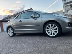 Andere außenfarben Gebraucht 2012 Peugeot 207 CC Cabrio | 5.000 € (Fairer Preis)