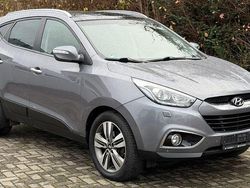 Grau Gebraucht 2014 Hyundai ix35 SUV | 11.900 € (Etwas zu teuer)