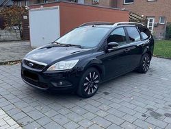 Schwarz Gebraucht 2009 Ford Focus Kombi | 3.750 € (Etwas zu teuer)