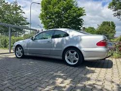 Silber Gebraucht 1999 Mercedes CLK320 Elegance Coupé | 11.000 €