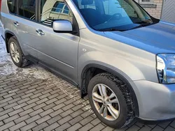 Silber Gebraucht 2009 Nissan X-Trail SUV | 5.500 €