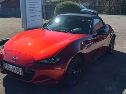 Soul red crystal Gebraucht 2025 Mazda MX5 Homura-Line Cabrio | 33.480 € (Teuer)