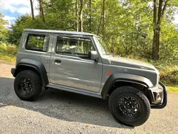 Grau Gebraucht 2022 Suzuki Jimny SUV | 29.500 € (Fairer Preis)