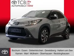 Schwarz Gebraucht 2024 Toyota Aygo Team Kleinwagen | 16.289 € (Fairer Preis)