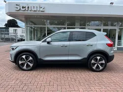 Vapor grey metallic Gebraucht 2024 Volvo XC40 Core SUV | 34.850 € (Guter Preis)