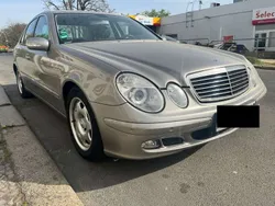 Silber Gebraucht 2006 Mercedes E200 Classic Limousine | 6.450 € (Fairer Preis)