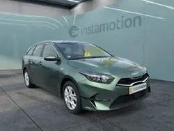 Grün Gebraucht 2023 Kia Ceed Sportswagon Vision Kombi | 25.388 € (Fairer Preis)