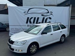 Weiß Gebraucht 2012 Skoda Octavia Kombi | 3.900 € (Superpreis)