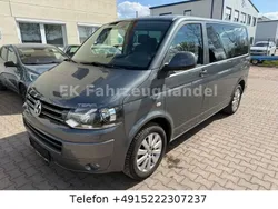 Grau Gebraucht 2011 VW T5 Team Van | 16.499 €