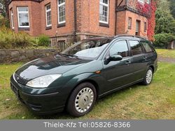 Grün Gebraucht 2003 Ford Focus Finesse Kombi | 1.800 € (Teuer)