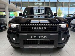 Tiefschwarz mica 218 Gebraucht 2024 Toyota Land Cruiser TEC-Edition SUV | 84.895 € (Teuer)