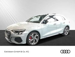 Grau Gebraucht 2024 Audi A3 Sportback e-tron S-Line Kleinwagen | 39.340 €