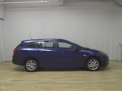 Blau Gebraucht 2021 Opel Astra Business Kombi | 8.480 € (Superpreis)