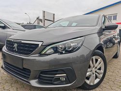 Grau Gebraucht 2021 Peugeot 308 Kombi | 9.758 € (Superpreis)
