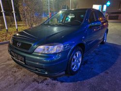 Grün Gebraucht 2001 Opel Astra Limousine | 590 € (Superpreis)