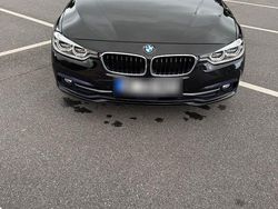Schwarz Gebraucht 2016 BMW 320 Sport Line Kombi | 13.100 € (Guter Preis)
