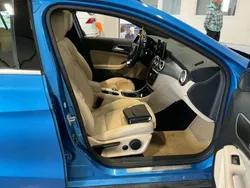 Blau Gebraucht 2016 Mercedes GLA220 Style SUV | 17.000 € (Fairer Preis)