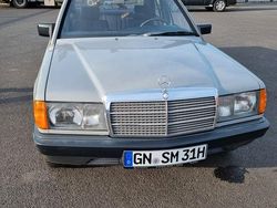 Grau Gebraucht 1986 Mercedes 190 Limousine | 8.000 €