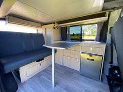 Grau Gebraucht 2018 VW California California Van | 42.993 €