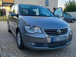 Grau Gebraucht 2008 VW Touran Van / Kleinbus | 3.000 € (Fairer Preis)