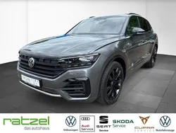 Grau Gebraucht 2021 VW Touareg Edition SUV | 63.790 € (Fairer Preis)