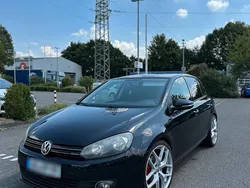 Schwarz Gebraucht 2011 VW Golf VI Limousine | 5.300 € (Fairer Preis)