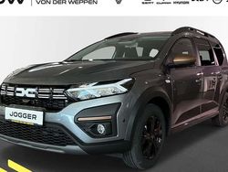 Grau Gebraucht 2024 Dacia Jogger Extreme Van / Kleinbus | 25.980 € (Fairer Preis)