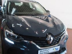 Grau Gebraucht 2021 Renault Captur SUV | 16.785 € (Fairer Preis)