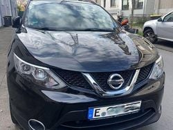 Schwarz Gebraucht 2016 Nissan Qashqai Tekna SUV | 10.199 € (Superpreis)