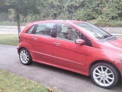 Rot Gebraucht 2007 Mercedes 170 Sport Edition Kleinwagen | 2.180 €