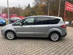 Grau Gebraucht 2012 Ford S-MAX S Van / Kleinbus | 7.999 € (Guter Preis)