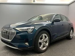 Blau Gebraucht 2020 Audi e-tron Advanced Plus SUV | 25.999 €