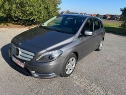 Grau Gebraucht 2013 Mercedes 200 Limousine | 12.900 € (Fairer Preis)