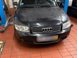 Schwarz Gebraucht 2004 Audi A4 Kombi | 1.350 € (Guter Preis)
