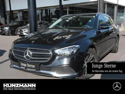 Schwarz Gebraucht 2022 Mercedes E220 Avantgarde Kombi | 33.547 € (Fairer Preis)