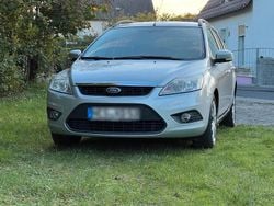 Grau Gebraucht 2008 Ford Focus Limousine | 1.100 € (Guter Preis)